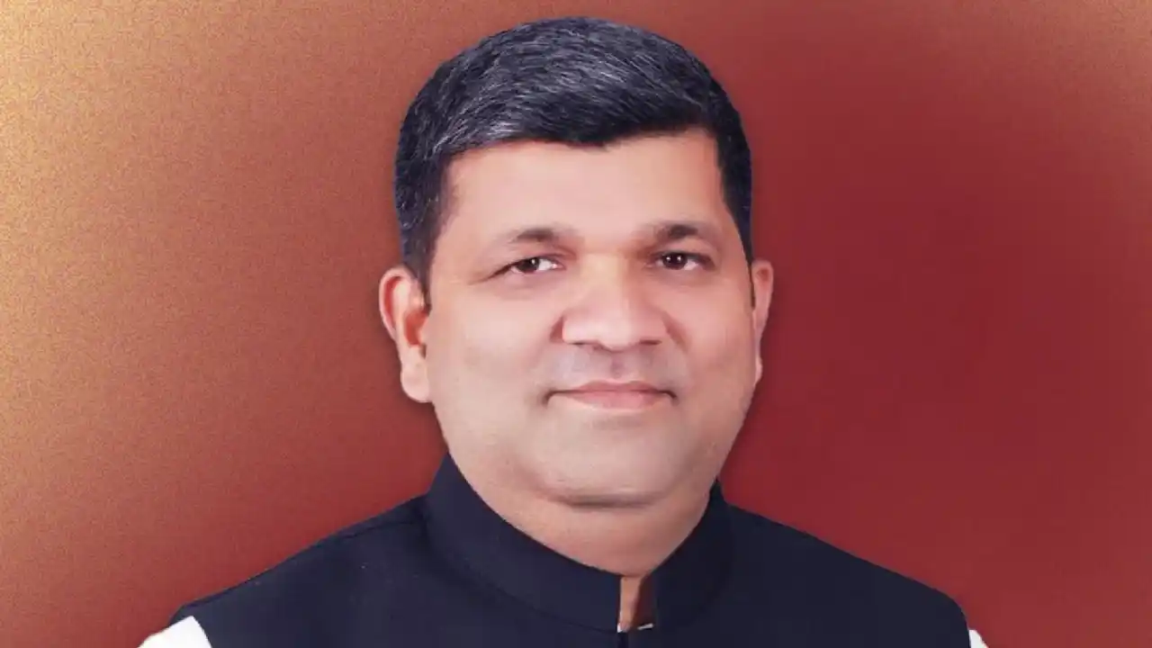 इटारसी में प्रदेश स्तरीय प्रतिभा सम्मान समारोह में हिस्सा ले... - CG Sandesh