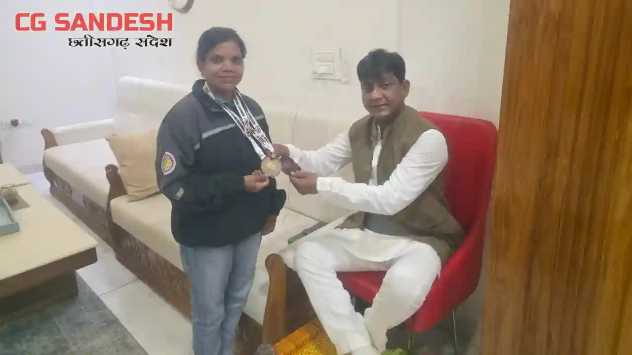 10वीं सीनियर नेशनल मिनीगोल्फ चैंपियनशिप में चैन कुमारी ने महिला डबल्स स्ट्रोक इवेंट में जीता स्वर्ण, विधायक ने दी शुभकामनाएं