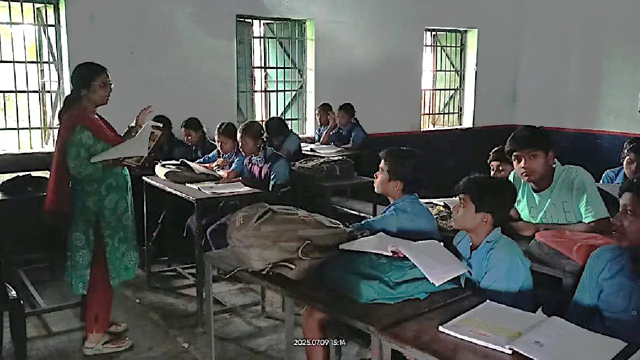 महासमुंद : मरार कसही बाहरा हाई स्कूल को मिला शिक्षक नियुक्ति... - CG Sandesh