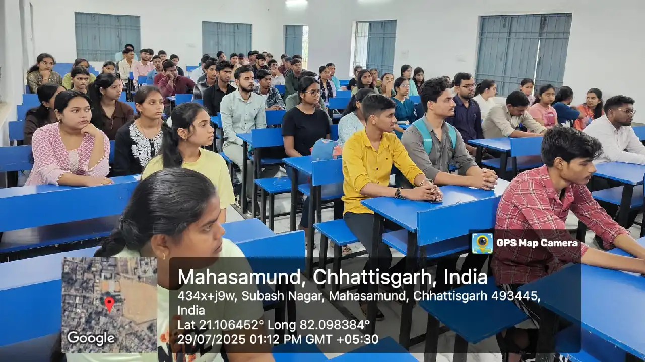 विषयों का सही चयन ही भविष्य की दिशा निर्धारित करती है : प्रो... - CG Sandesh
