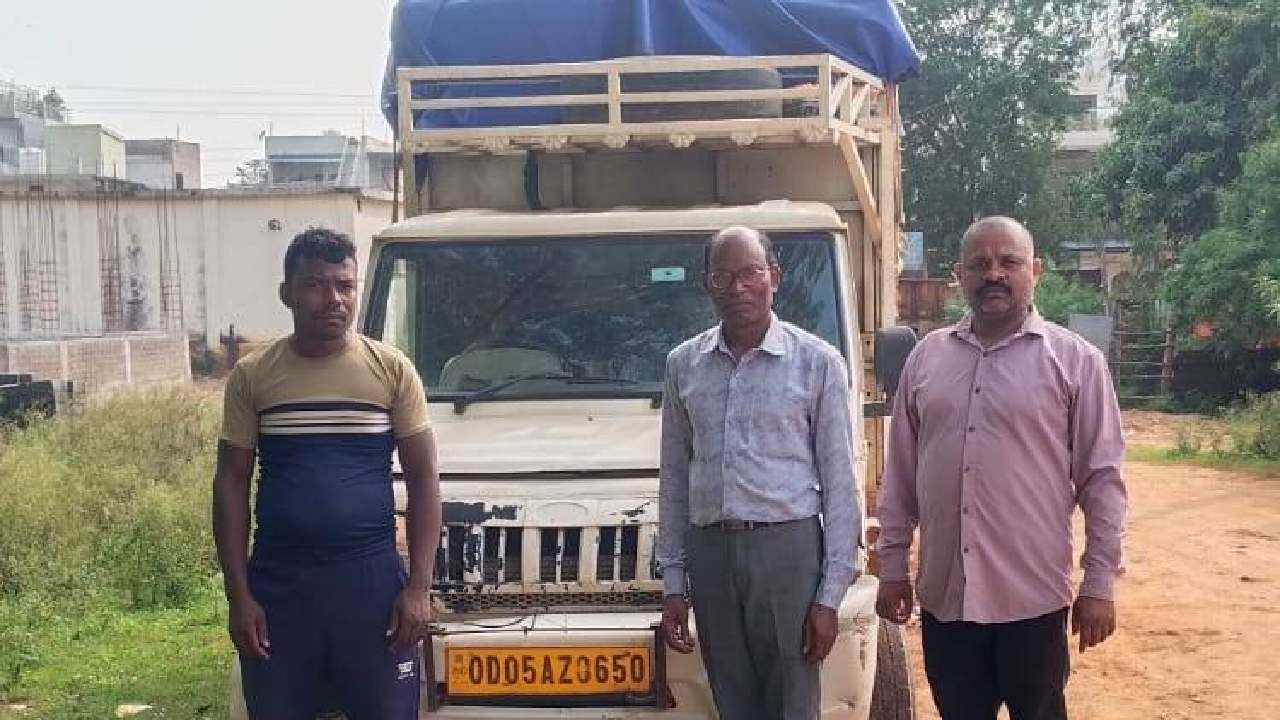 CG : 834 बोरा मक्का एवं 60 बोरा उड़द जब्त, मंडी समिति ने की क... - CG Sandesh