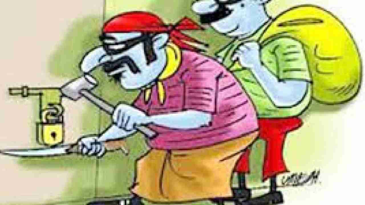तेंदूकोना : ताला तोड़कर सोने चांदी के गहनों की चोरी - CG Sandesh