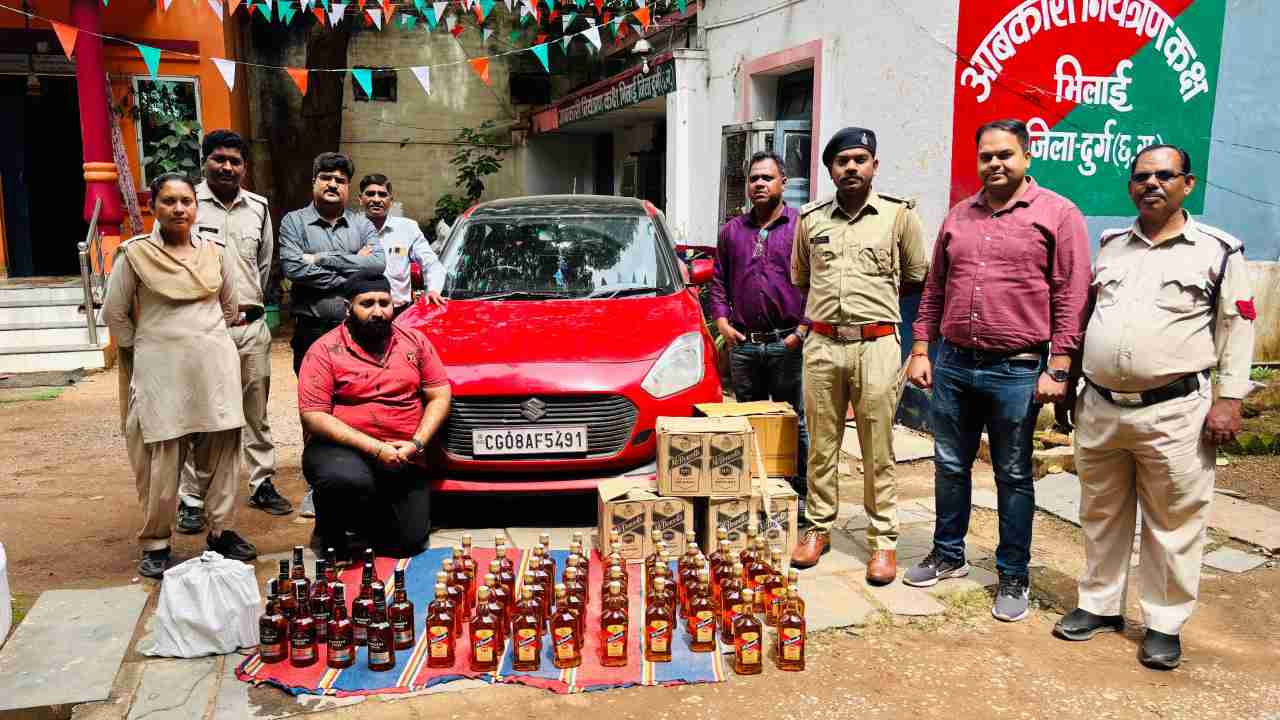 CG : 51 हजार की मदिरा के साथ कार सवार गिरफ्तार - CG Sandesh