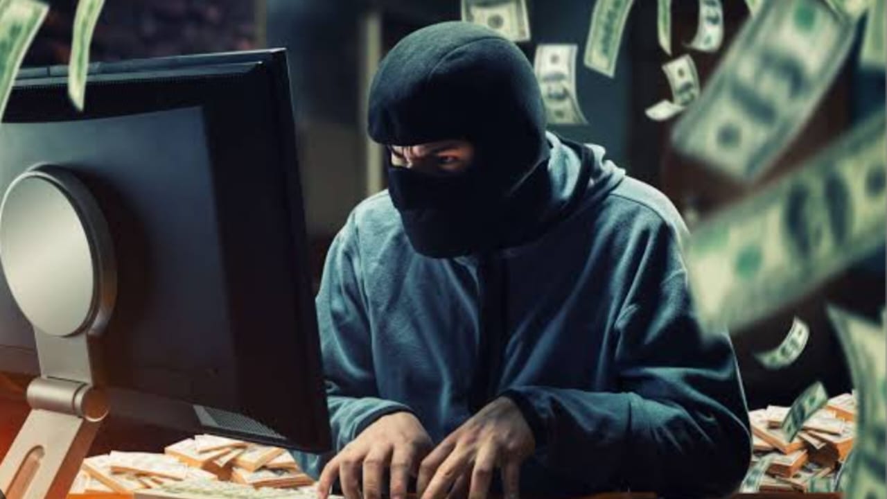 KYC Update और QR Code Scam से ऐसे लूट रहे साइबर ठग! - CG Sandesh