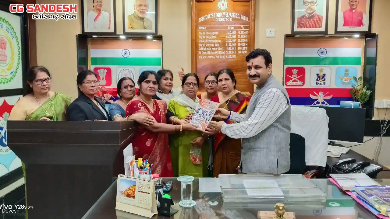 उत्कल विप्र समाज के महिलाओं ने  सैनिक भाइयों को राखी बांँधी - CG Sandesh