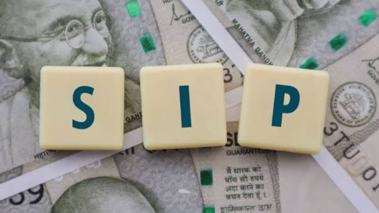 रिटायरमेंट की चिंता खत्म, 18-12-25 SIP फॉर्मूले से पाएं करोड... - CG Sandesh