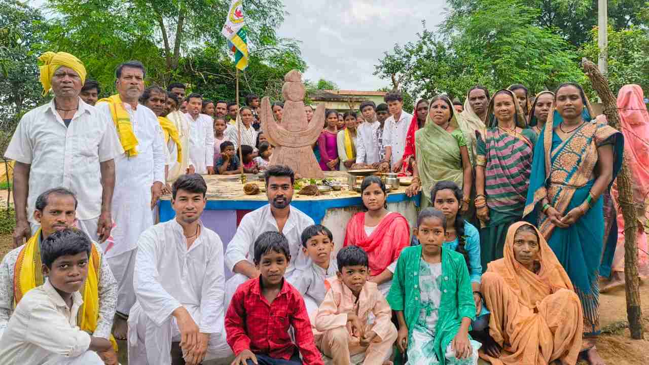 पटेवा : रामसागरपारा में नवा खाई पर्व पर जुटे समाजजन - CG Sandesh
