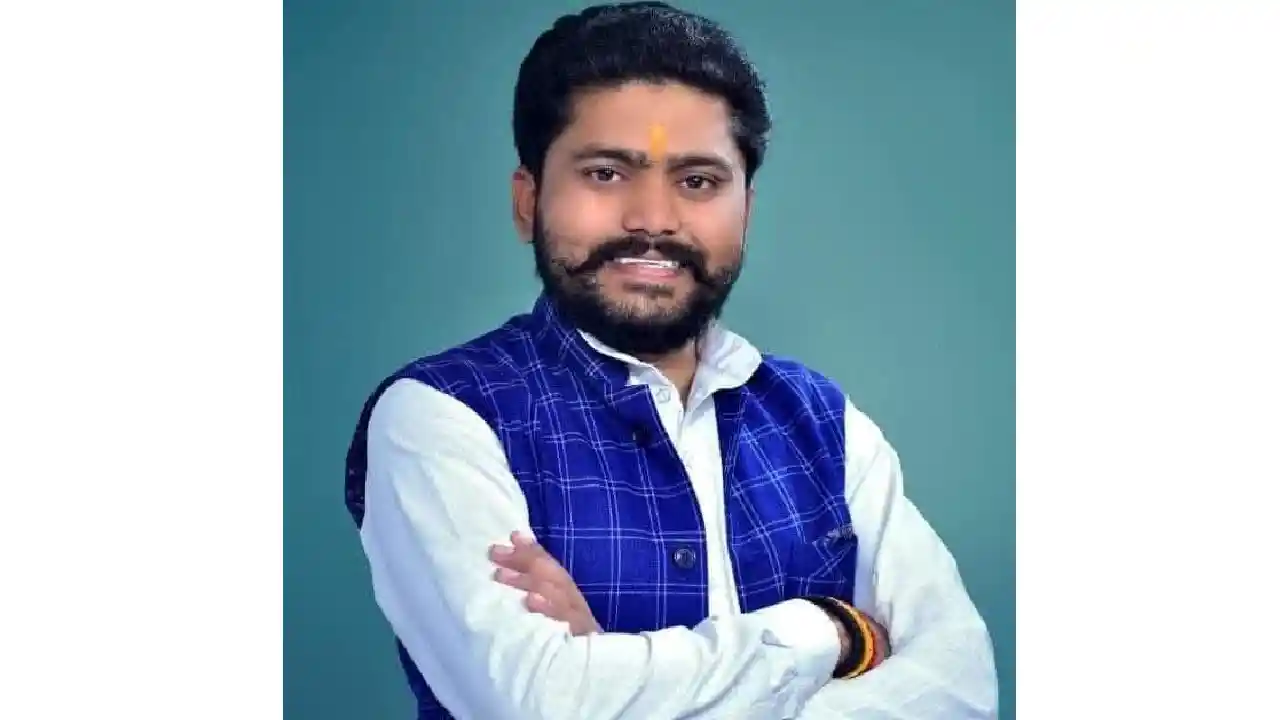 महासमुंद : चारागाह और श्मशान की जमीन पर उद्योग स्थापना का विरोध, अशवंत तुषार साहू ने कलेक्टर को शिकायत पत्र