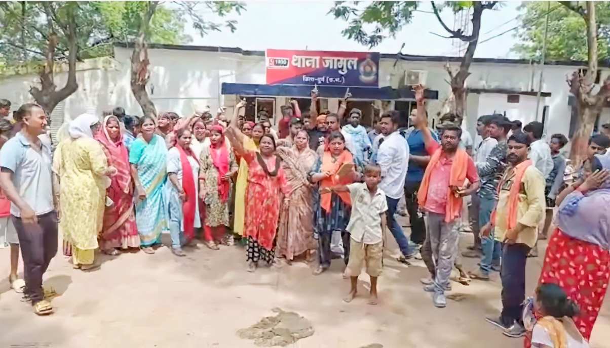CG: शराब के नशे में धुत अब्दुल सजाद ने मंदिर में की तोड़फोड़... - CG Sandesh