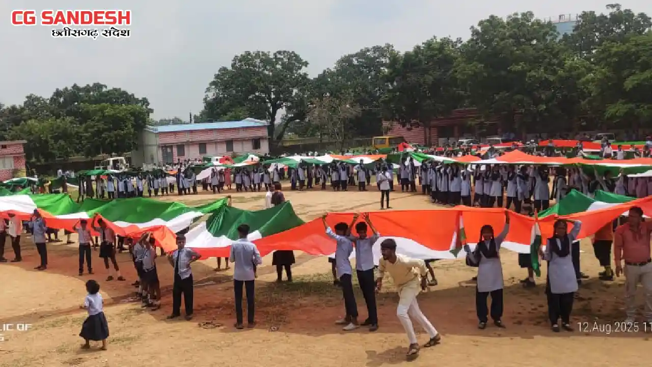 महासमुंद : गाँव-गाँव में तिरंगा यात्रा की धूम - CG Sandesh