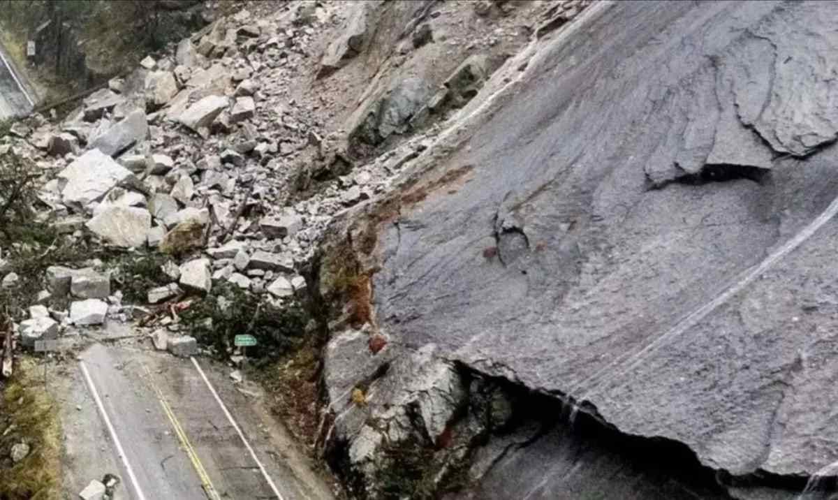  वैष्णो देवी के पास भारी बारिश के कारण भूस्खलन, 30 लोगों की ... - CG Sandesh