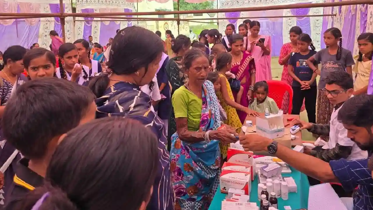 महासमुंद : छत्तीसगढ़ राज्य के रजत जयंती वर्ष पर ग्राम बेमचा ... - CG Sandesh