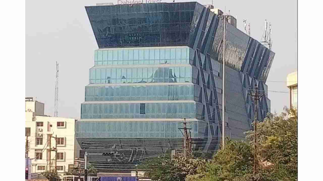 CG : बेबीलॉन टावर में अग्नि दुर्घटना, मौजूद सभी लोगों को सुर... - CG Sandesh