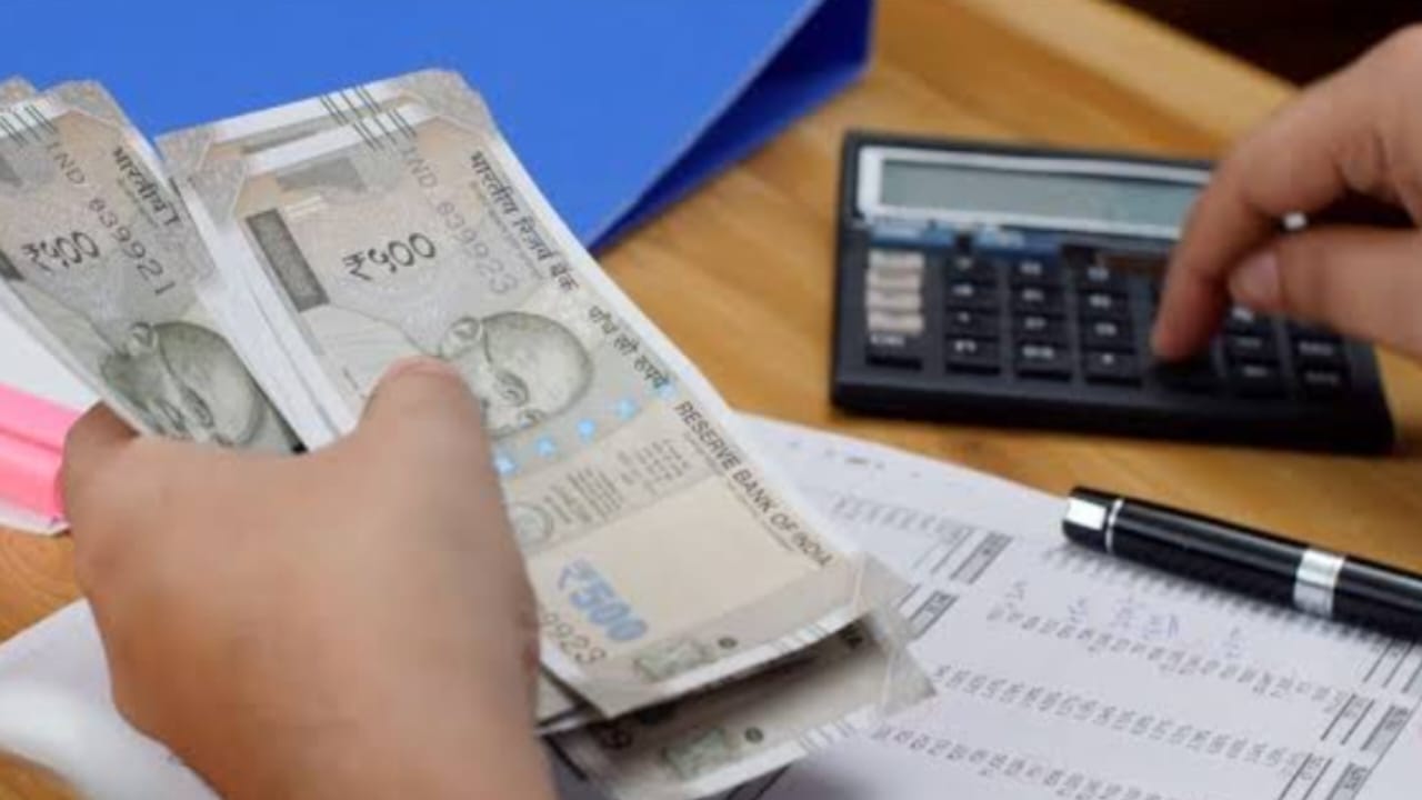 10 साल तक हर महीने ₹1000 निवेश करने पर कहां मिलेगा ज्यादा रि... - CG Sandesh