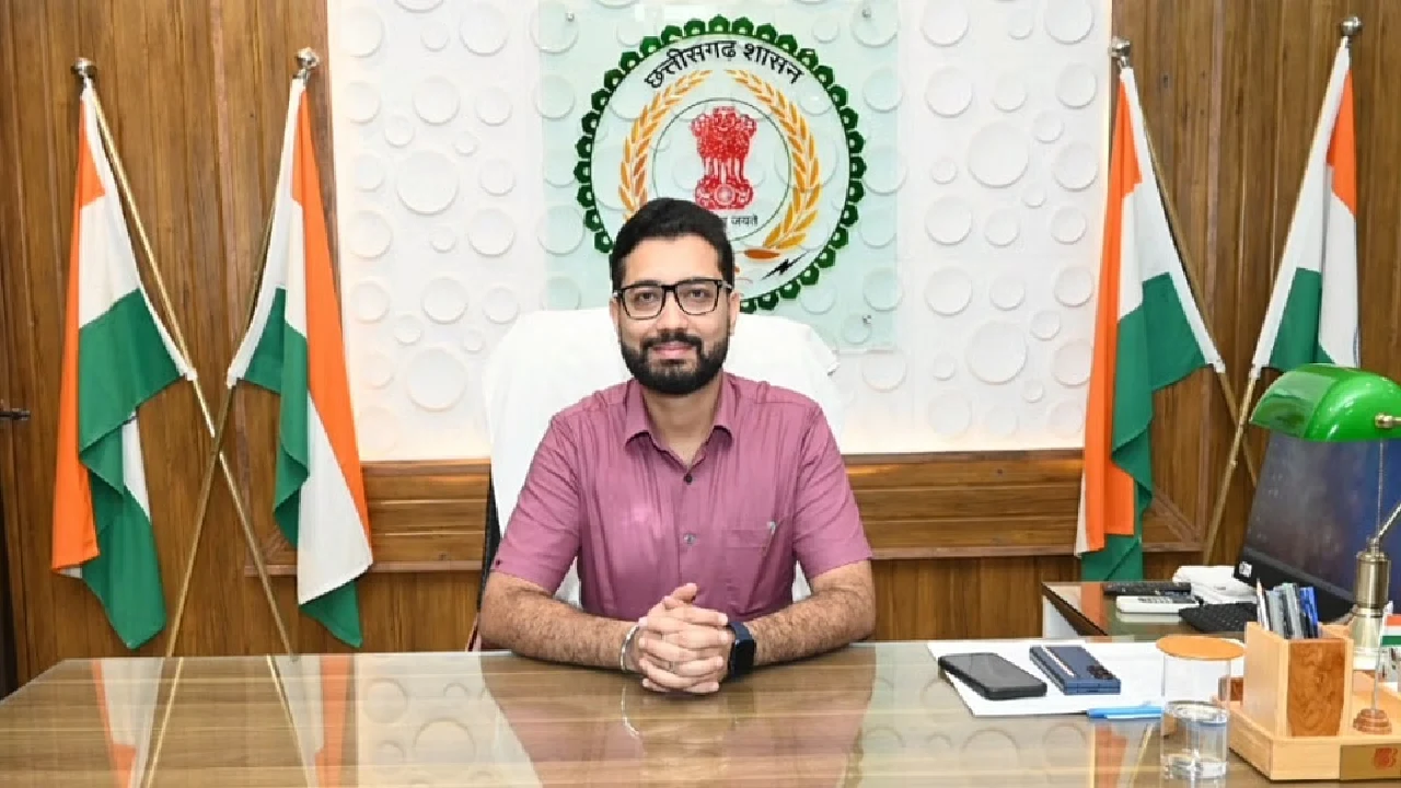 महासमुंद : सेवा पखवाड़ा अभियान एवं अंतर्राष्ट्रीय वृद्धजन दिव... - CG Sandesh