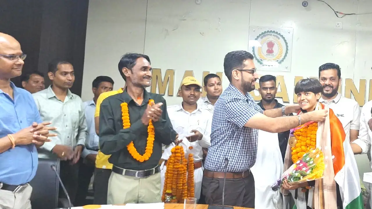 अंतर्राष्ट्रीय खिलाड़ी महासमुंद की बेटी दिव्या रंगारी का जगह-... - CG Sandesh