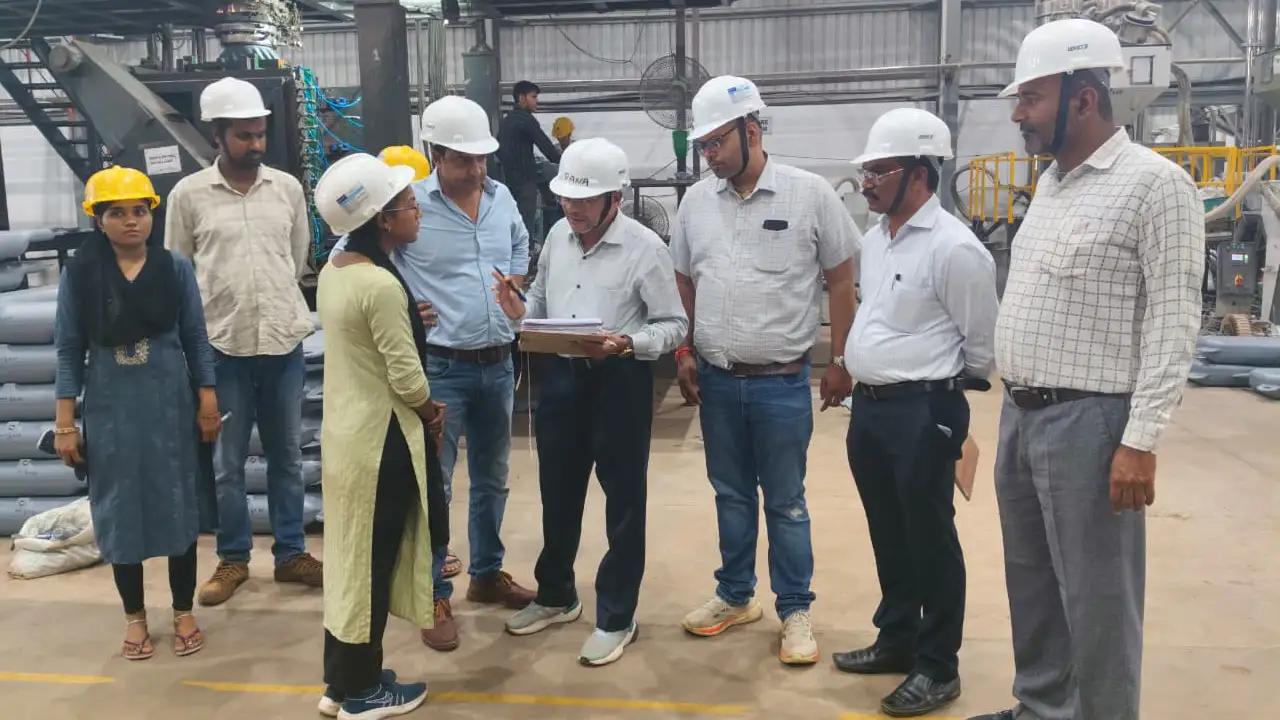 महासमुंद : औद्योगिक कारखानों के निरीक्षण में अनियमितता पाए ज... - CG Sandesh