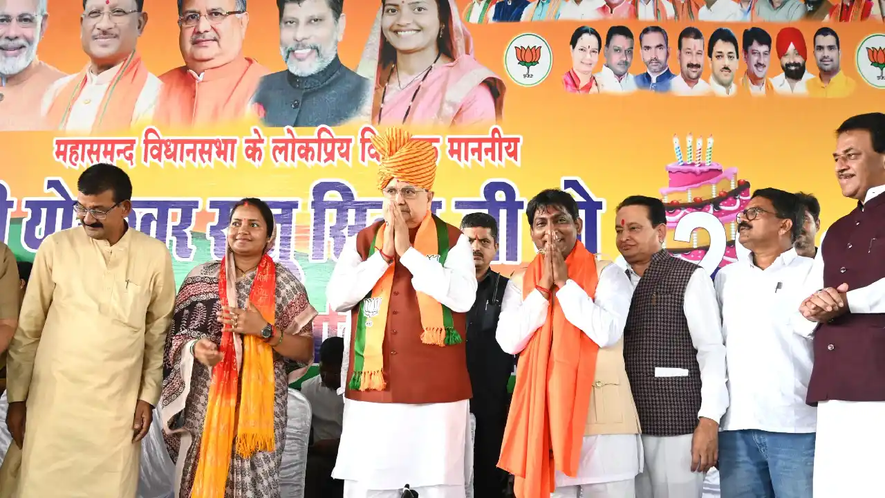 महासमुंद : विधानसभा अध्यक्ष डाॅ. रमन सिंह एवं महिला बाल विका... - CG Sandesh