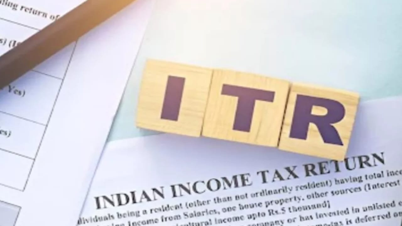 ITR Filing 2025, YouTubers ऐसे करें मिनटों में ITR File - CG Sandesh