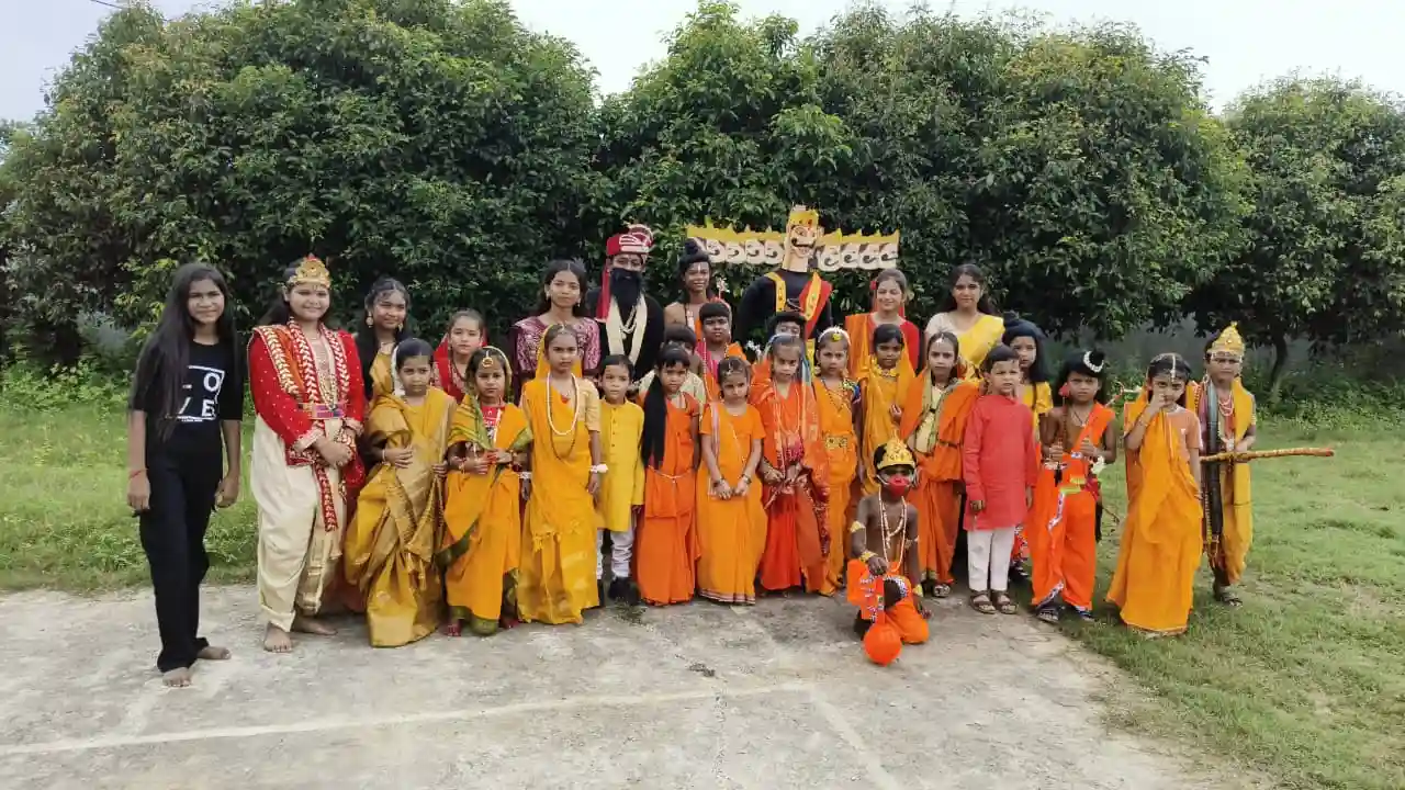 संस्कार द राइजिंग स्कूल परसकोल बसना में हुआ दशानन रावण का पु... - CG Sandesh