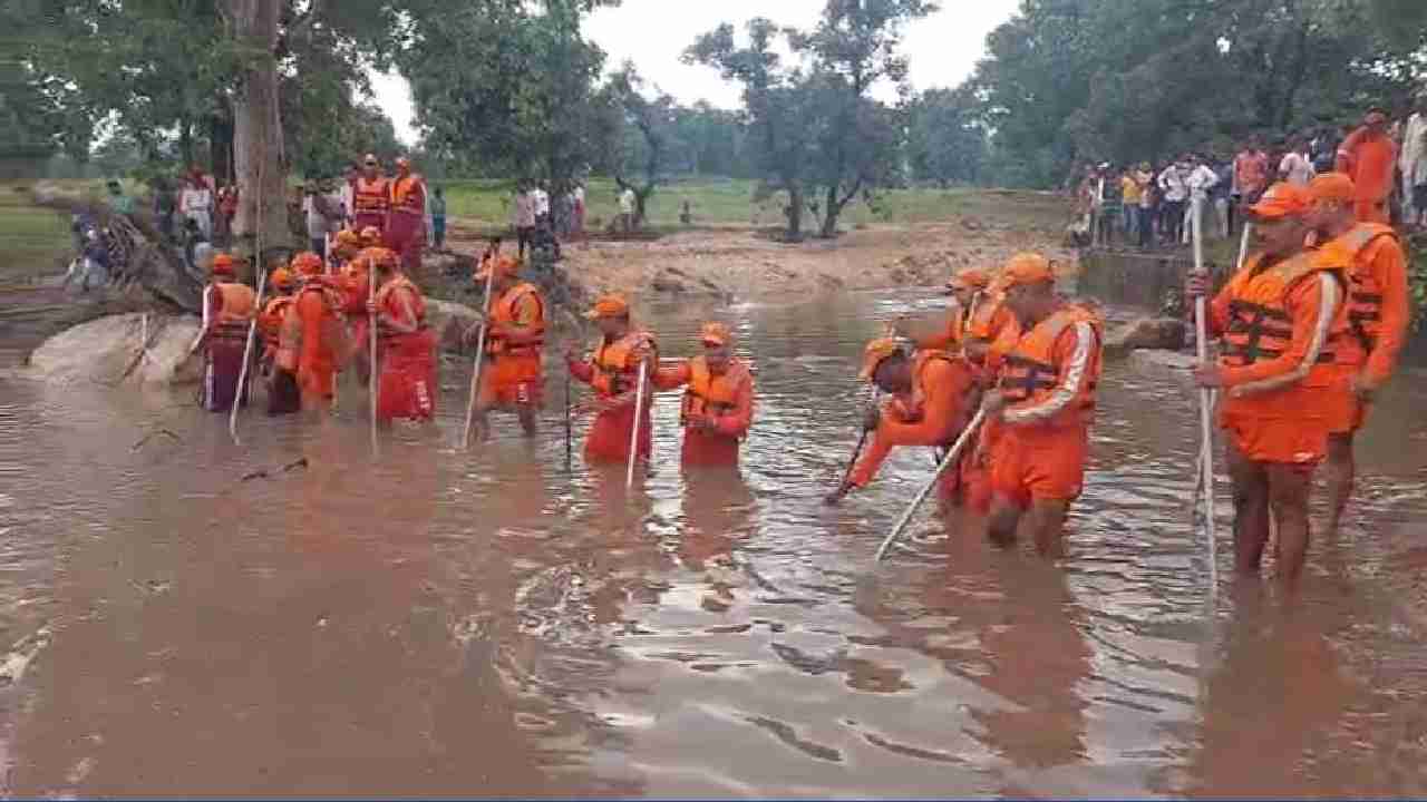 CG : भारी बारिश के चलते टुटा बांध, मची अफरा-तफरी, 3 की मौत - CG Sandesh