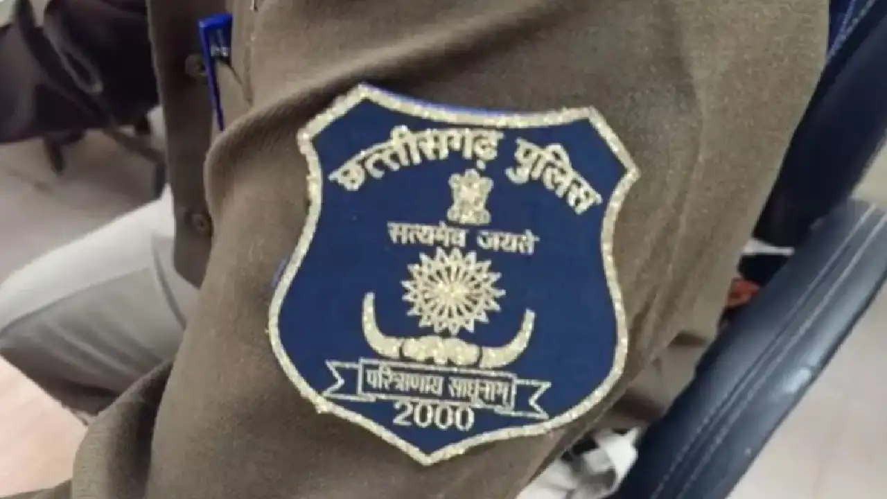 CG : बीयर की बोतल को लेकर TI और बर्खास्त हुए आरक्षक में विवा... - CG Sandesh
