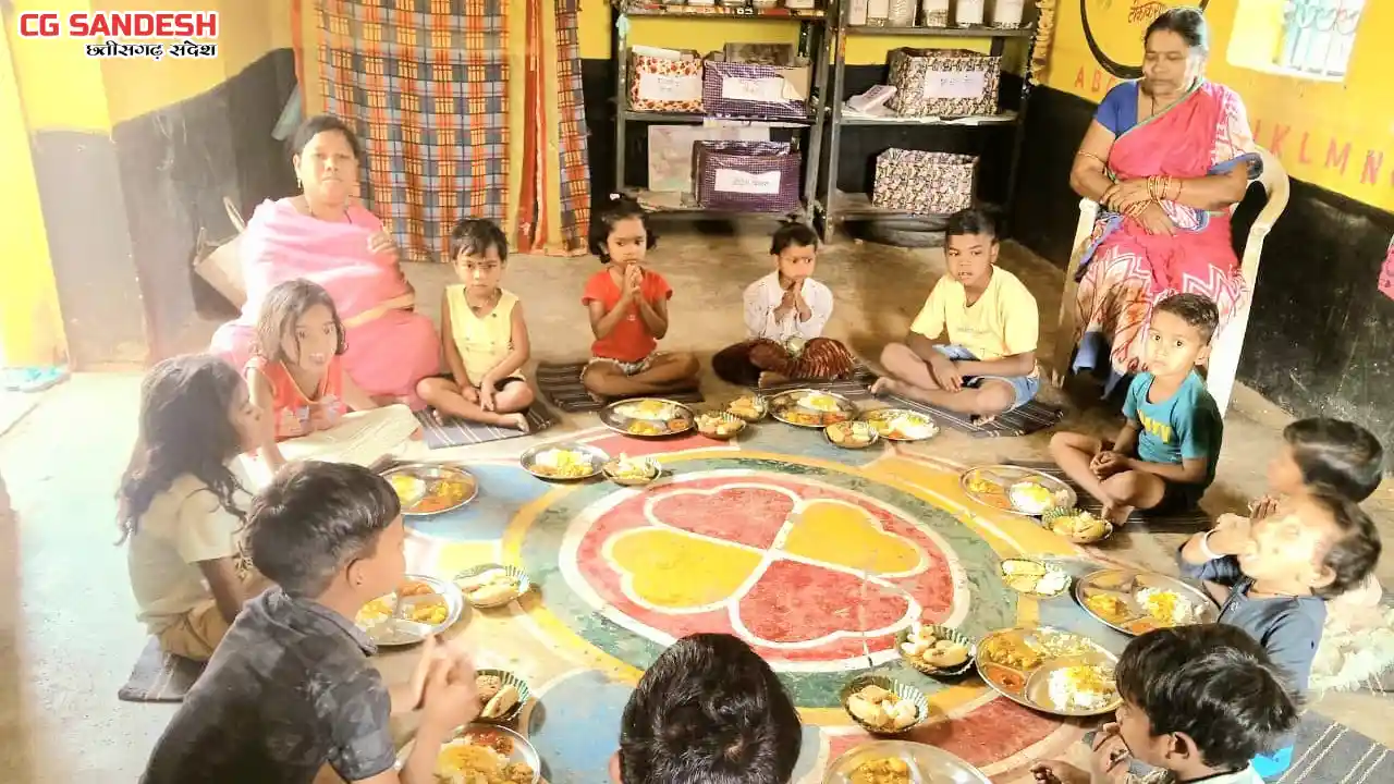 सरायपाली विकासखंड के आँगनबाड़ी केंद्रो में तिथि नेवता भोज का ... - CG Sandesh