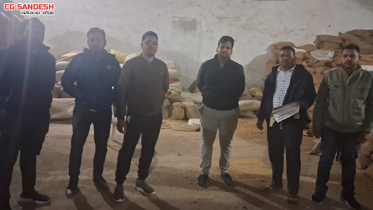 महासमुंद : अवैध धान परिवहन एवं भंडारण पर कार्रवाई, कुल 217 क... - CG Sandesh