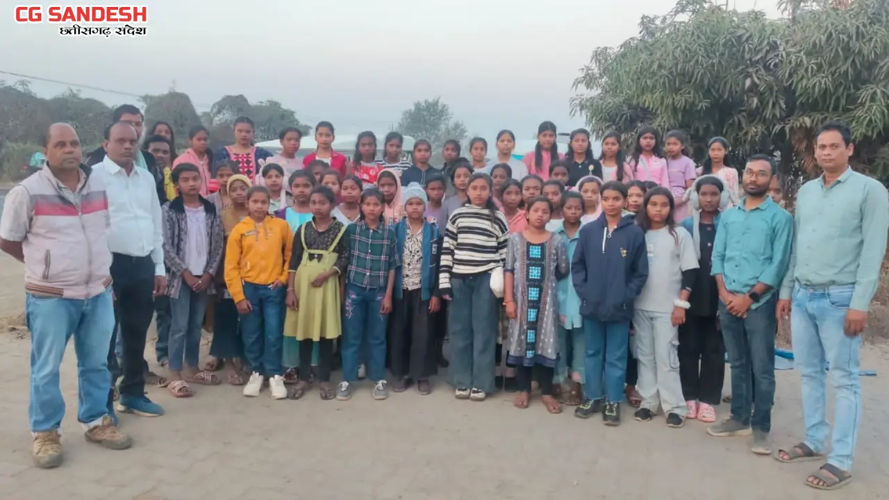 सरायपाली : तोरेसिंहा के विद्यार्थियों ने किया शैक्षणिक भ्रमण - CG Sandesh