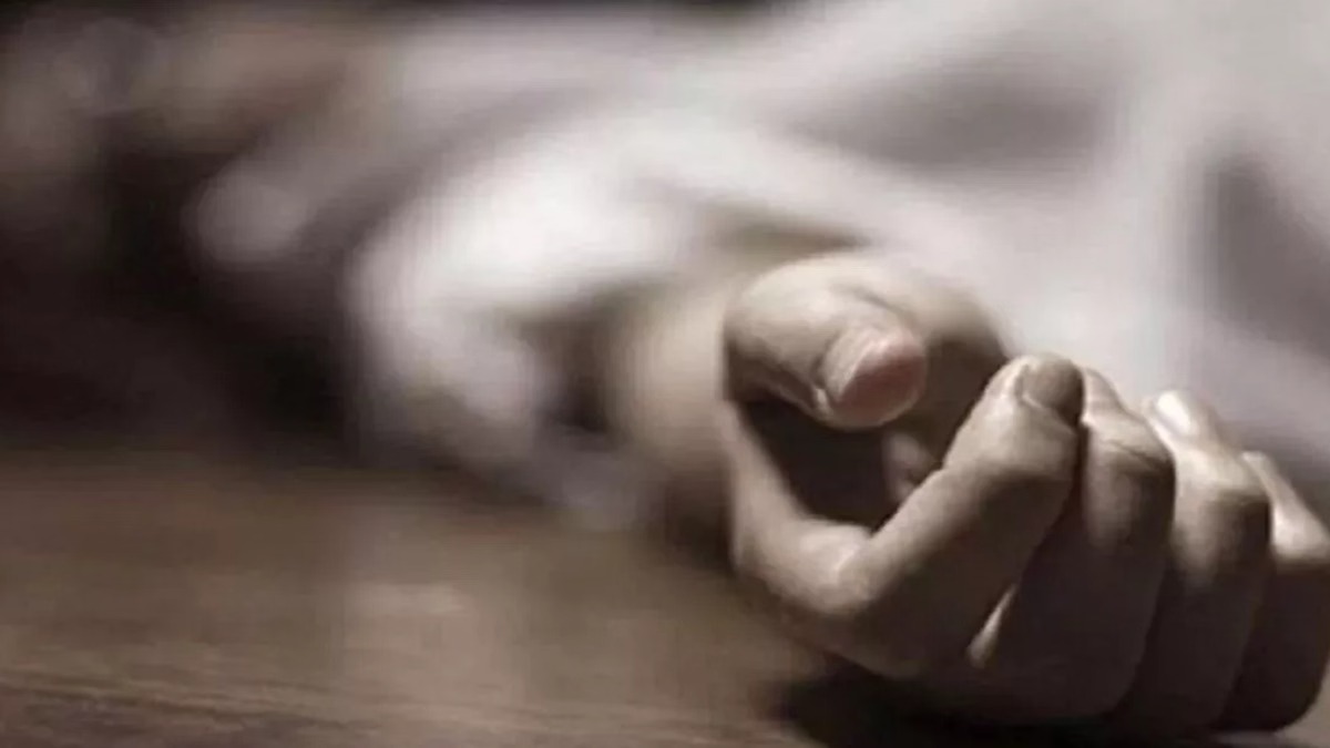 CG : मां ने लगाई फटकार तो 10वीं की छात्रा ने कर ली आत्महत्या... - CG Sandesh