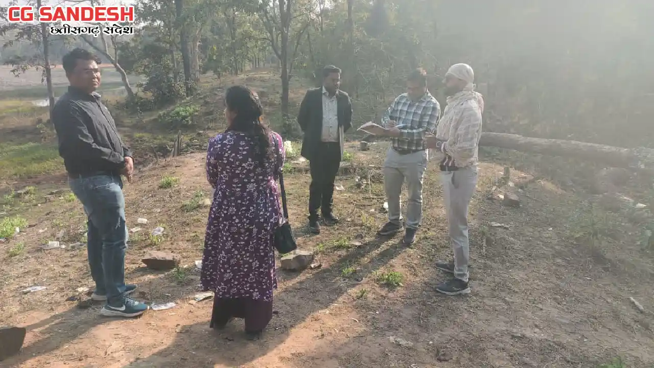 महासमुंद : जिला पंचायत सीईओ नंदनवार ने ग्राम पंचायतों का किय... - CG Sandesh