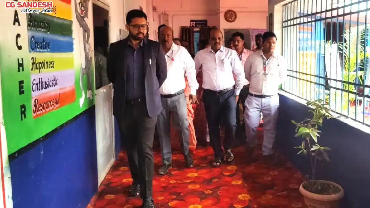 महासमुंद : कलेक्टर पीएम श्री, स्वामी आत्मानंद स्कूल तुमगांव ... - CG Sandesh