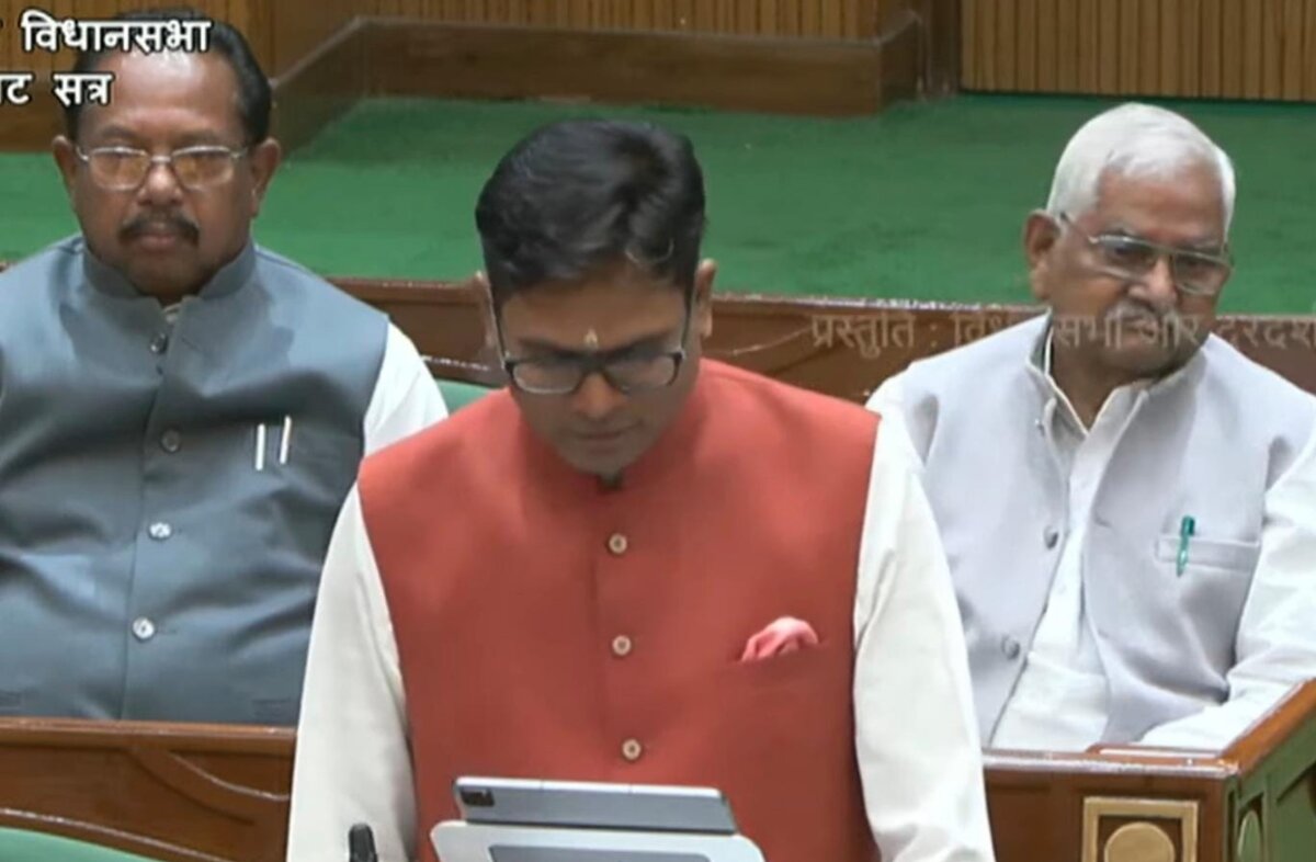 CG Budget 2026 : वित्त मंत्री ओपी चौधरी पेश कर रहे हैं छत्ती... - CG Sandesh