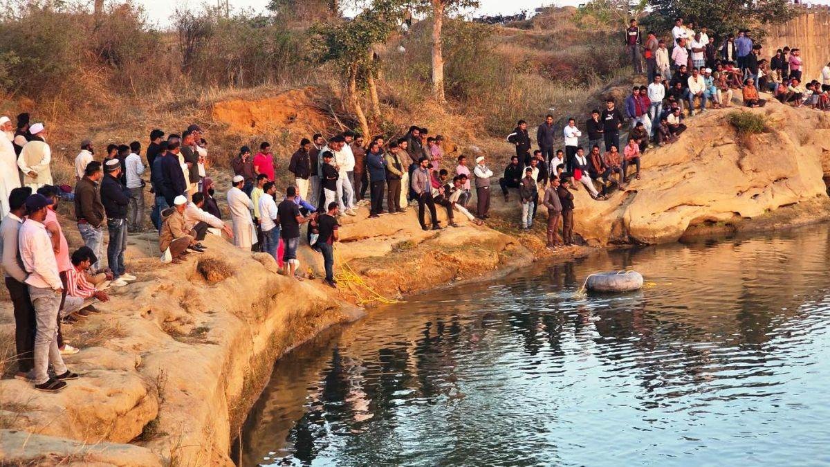 CG : एनीकट में नहाने के दौरान डूबने से दो दोस्तों की मौत, मच... - CG Sandesh