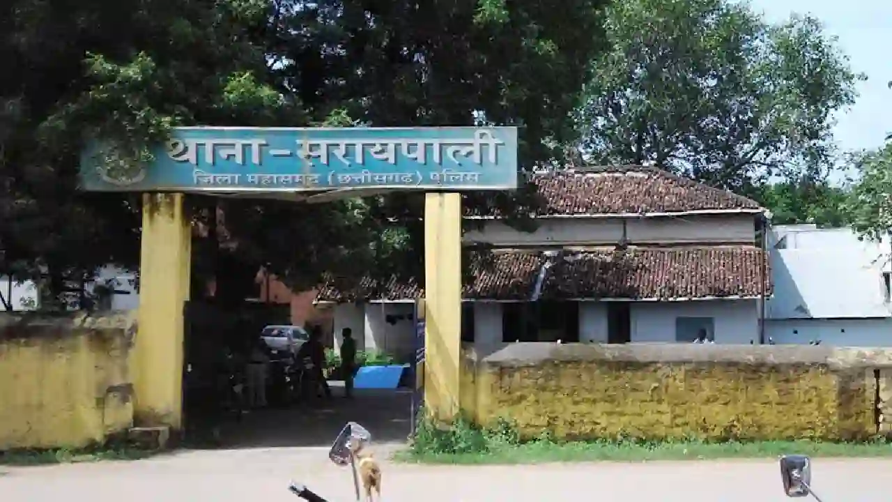 सरायपाली : कैमरे से तोड़फोड़, टायर जलाने के आरोप में 4 पर केस ... - CG Sandesh