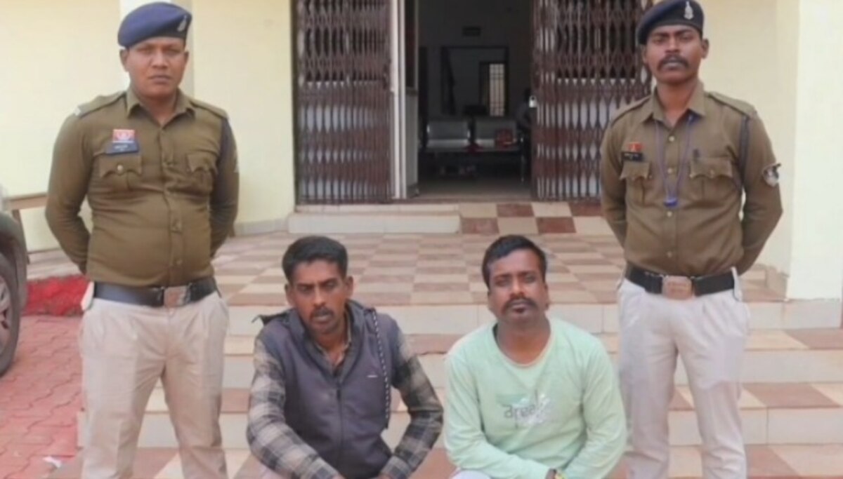 महासमुंद : पुलिस को गाड़ी से कुचलने की कोशिश करने वाले दो गा... - CG Sandesh