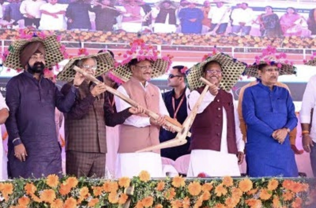 CG : सीएम साय ने दिया होली का तोहफा, 25 लाख से ज्यादा किसानो... - CG Sandesh