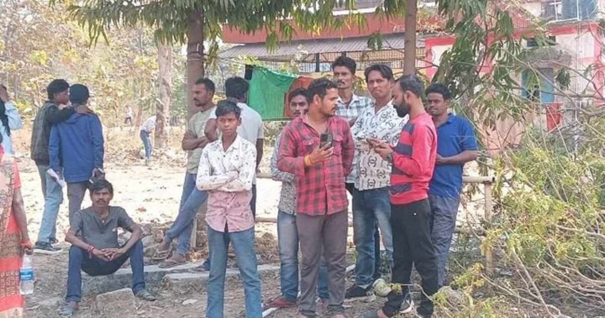  CG : खेलने के दौरान खौलती दाल गिरने से दो साल की मासूम की म... - CG Sandesh