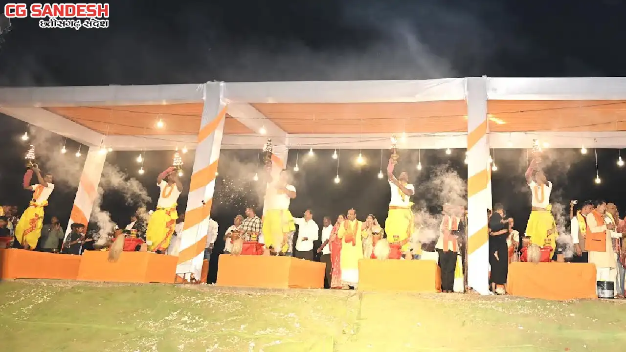 महासमुंद : महानदी आरती में श्रद्धा, भक्ति और आस्था का अद्भुत... - CG Sandesh