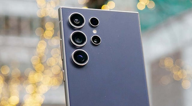 Samsung ने लॉन्च किया अब तक का सबसे पतला ULTRA फोन, जाने कीम... - CG Sandesh