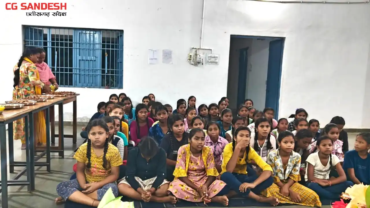 सरायपाली : तोषगांव का प्री मैट्रिक आदिवासी कन्या छात्रावास अ... - CG Sandesh