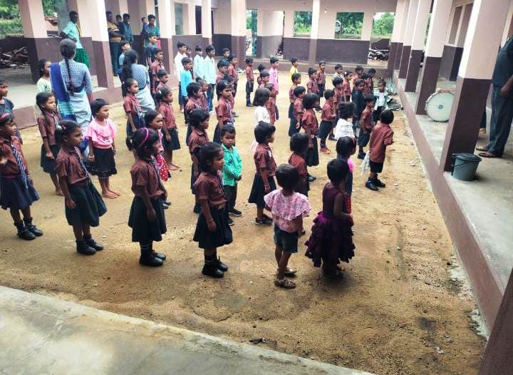 पिथौरा : बिना मान्यता निजी स्कूल संचालित, बांट रहे फर्जी अंक... - CG Sandesh