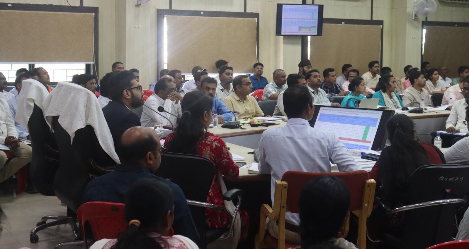 महासमुंद : कलेक्टर विनय लंगेह ने दिए निर्देश,  एक सप्ताह में... - CG Sandesh