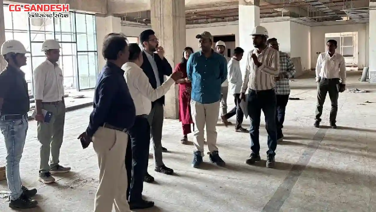 महासमुंद : कलेक्टर ने निर्माणाधीन मेडिकल कॉलेज का किया निरीक... - CG Sandesh