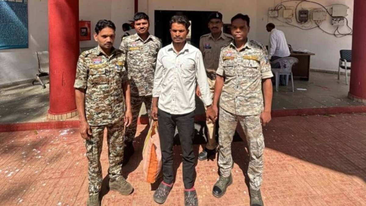  CG : कलयुगी बेटे ने कर दी पिता की हत्या, टमाटर की फसल बर्बा... - CG Sandesh