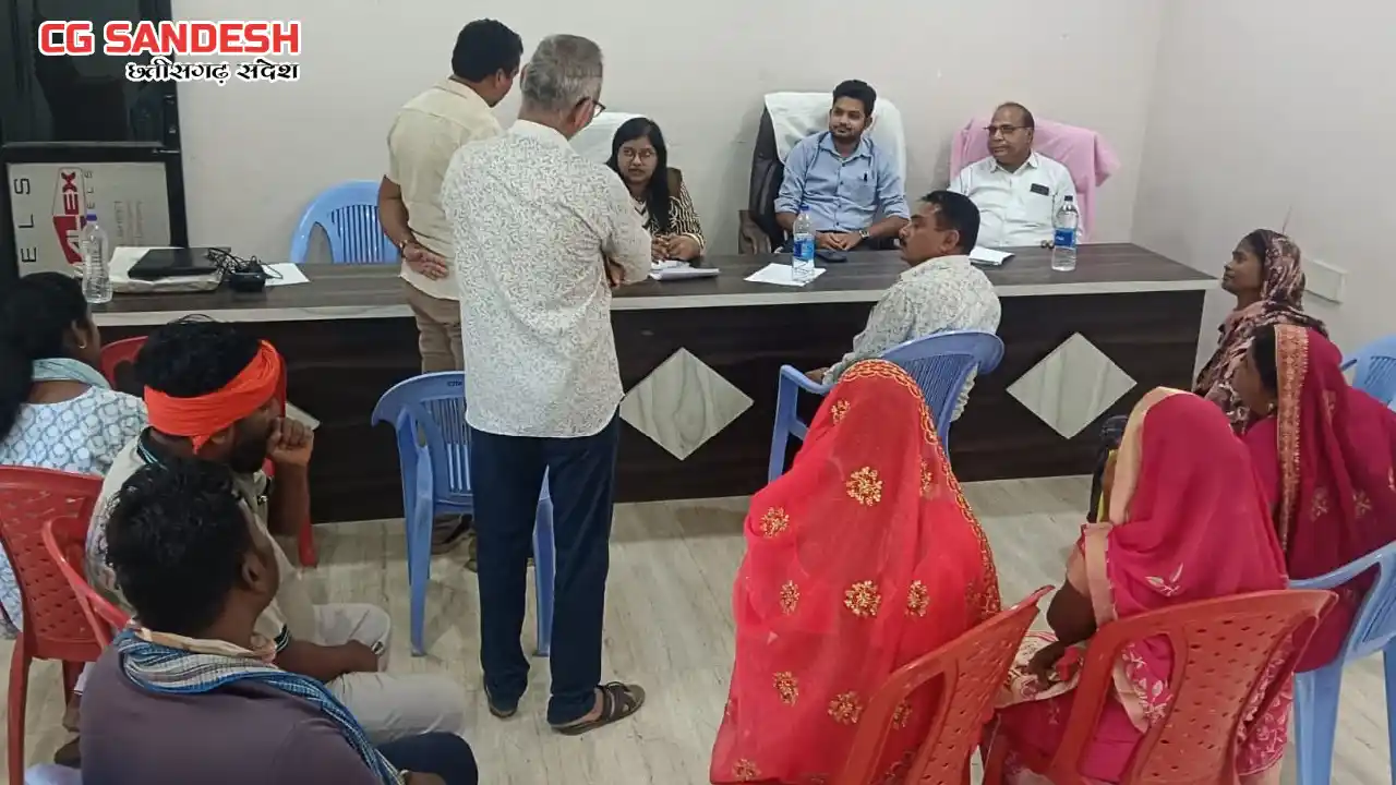 महासमुंद : राजस्व पखवाड़ा अंतर्गत 371 ग्रामों में लगे शिविर - CG Sandesh