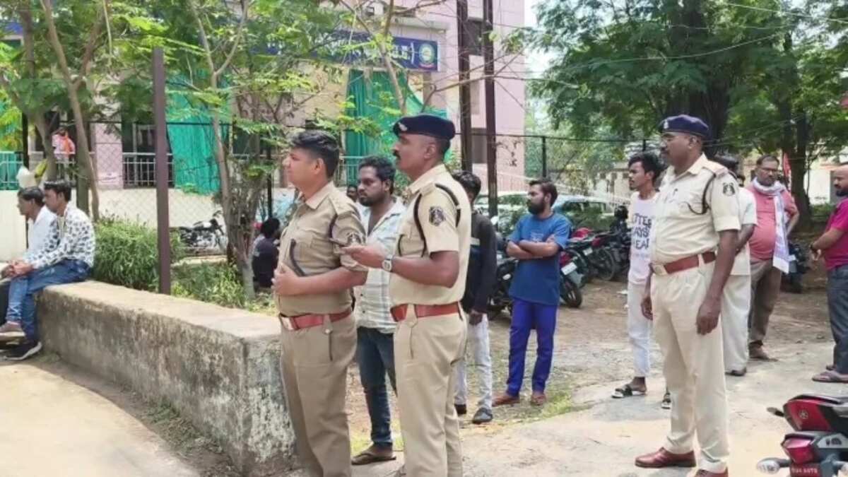  CG NEWS : पोस्टमार्टम में देरी पर कर्मी की हत्या, आरोपी सरप... - CG Sandesh