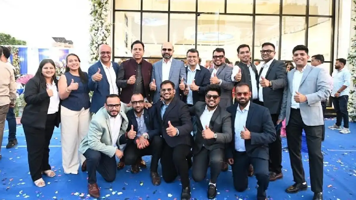 ज़ाइस इंडिया ने इंदौर में पहले ज़ाइस विज़न सेण्टर के लॉन्च के... - CG Sandesh