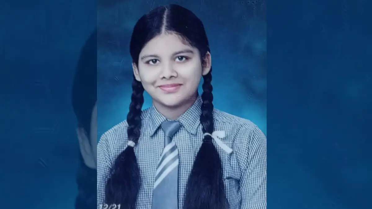 बसना : दो साल स्कूल कैप्टन रहीं ईशा गुप्ता ने आईएससी 12वीं म... - CG Sandesh
