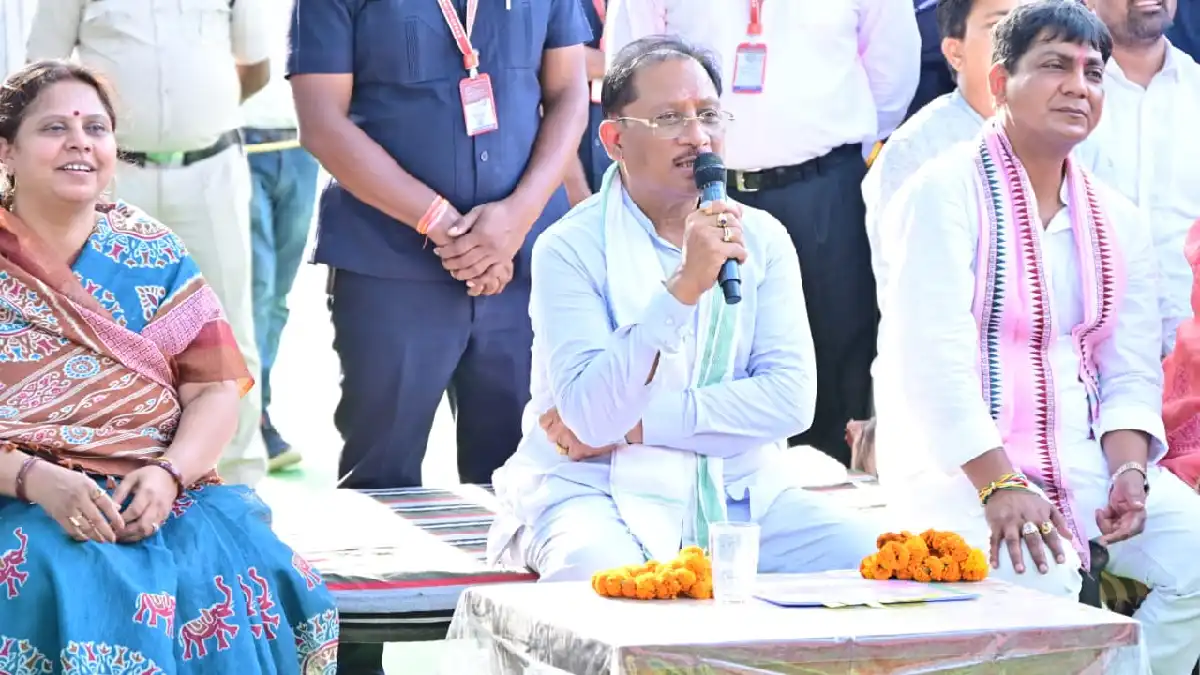 बागबाहरा : मुख्यमंत्री विष्णु देव साय पहुंचे कमरौद, बरगद पेड... - CG Sandesh